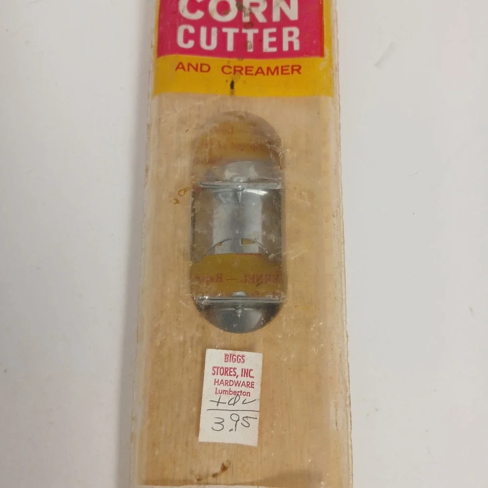 Vintage Sweet Corn Cutter 17